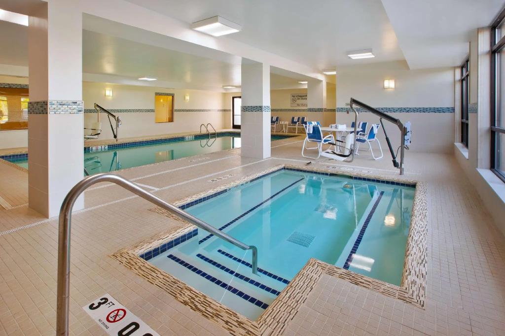 Hampton Inn Commerce/Novi