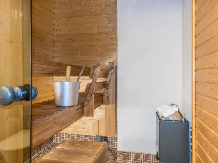 Holiday Home Luoston karpalo