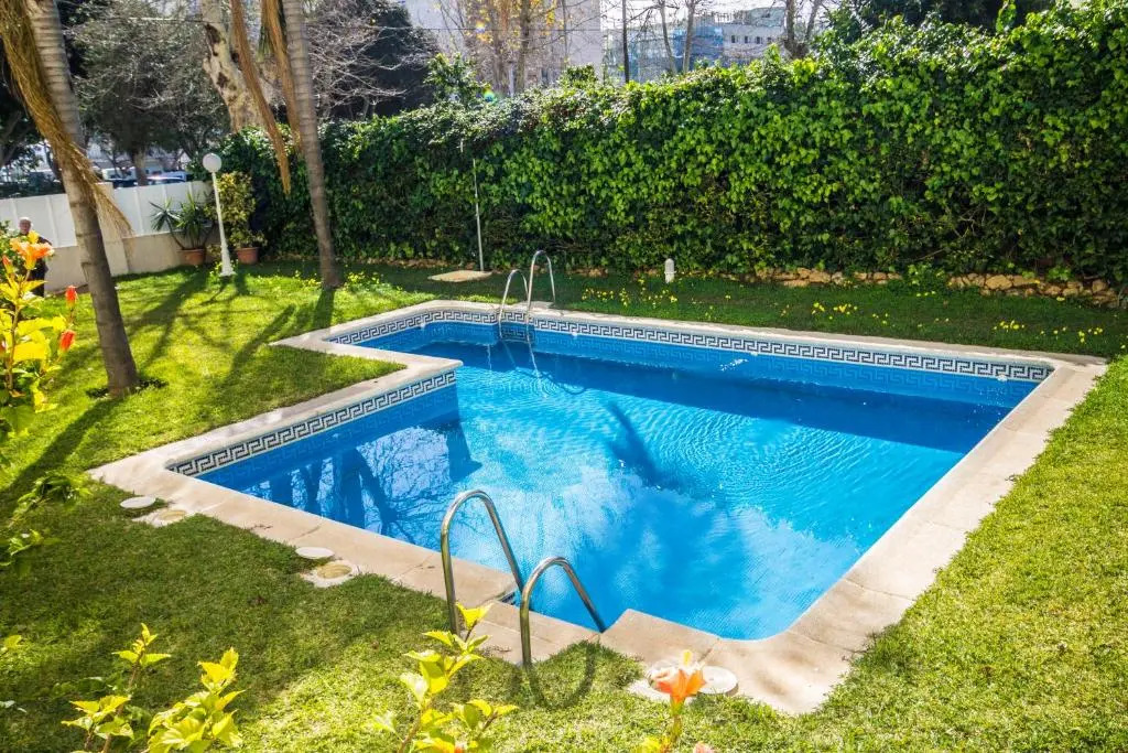 Edificio Granada by IVI Real Estate