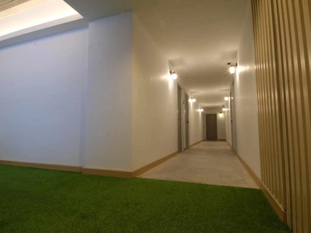 Bed-room at Suvarnabhumi Airport - Newly renovated