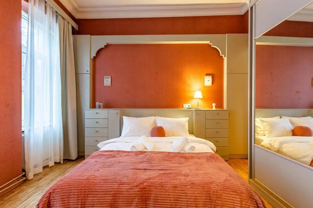Flat With Balcony and Bosphorus View in Beyoglu