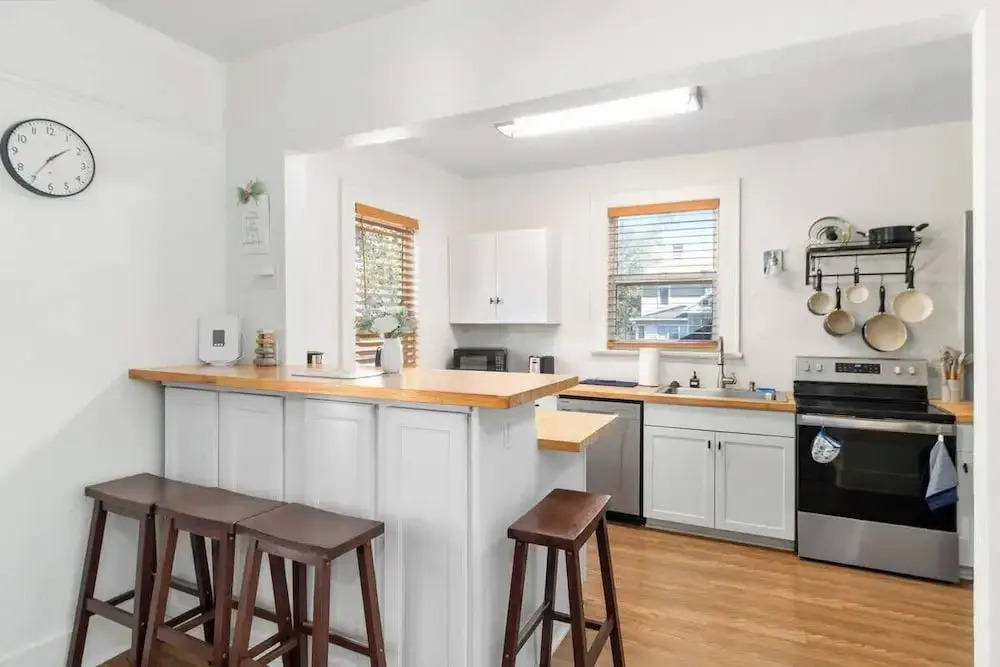Charming 2-bedroom Home Lakeland