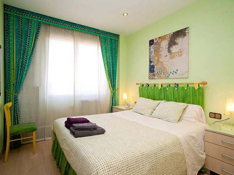 Sants-Montjuic Rambla Badal - Four Bedroom