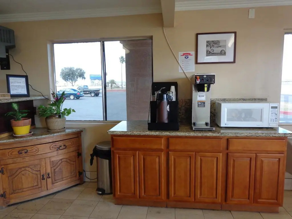 Americas Best Value Inn North Black Canyon Hwy