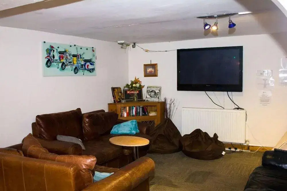 The Grapevine Seafront - Hostel