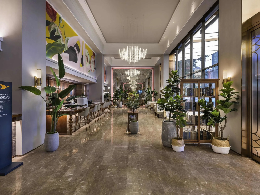 Mercure Chengdu Chunxi Taikoo Li -Walk to Pedestrian Street