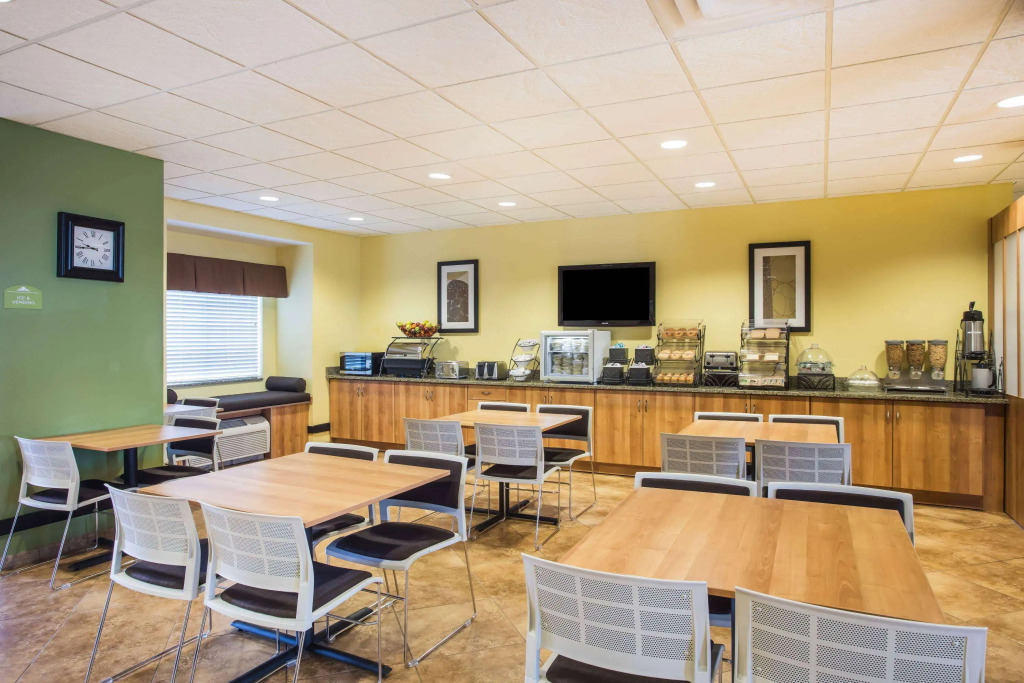 Microtel Inn and Suites by Wyndham