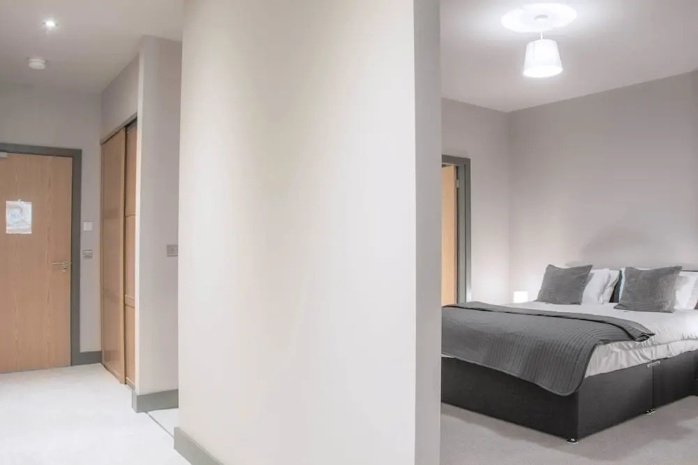 New Zealand House Apartments by Happy Days