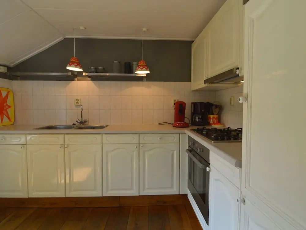 Quaint Farmhouse in Giethoorn With Private Garden