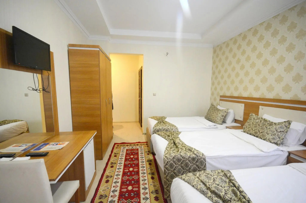 Dimet Park Hotel