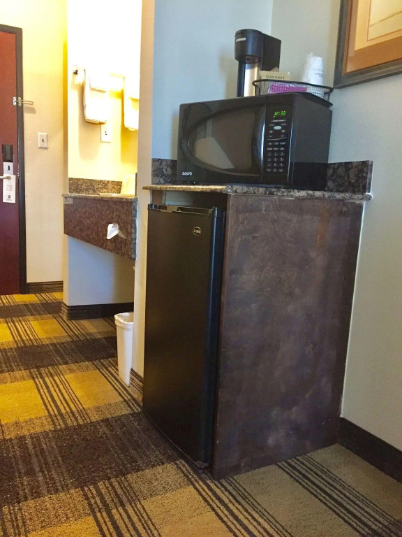 Best Western Lockhart Hotel & Suites