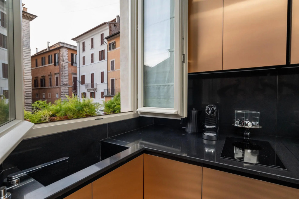 Casa Morgana - The Pantheon Balcony Suite