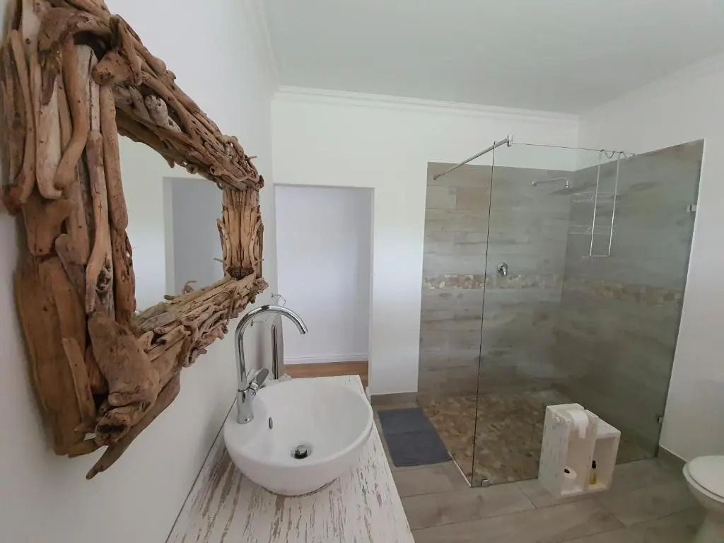 Plett57 - Self Catering - Room No2