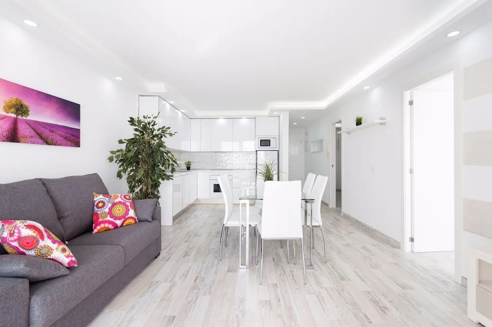 1713 SUNSET ocean view, terrace,heated pool