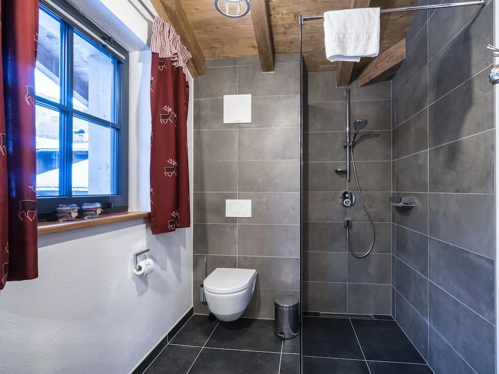 Luxurious Holiday Home in Piesendorf With Sauna