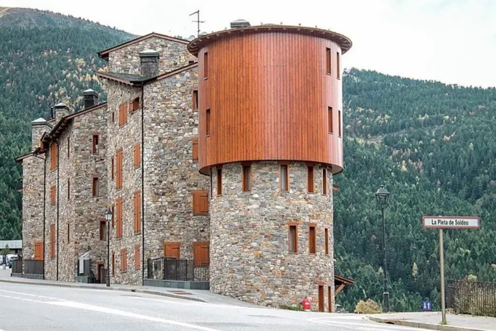 Luxury Apartment Llops HUT-7760 , 5 pax