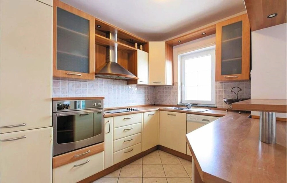 Apartment Krajinovic S.