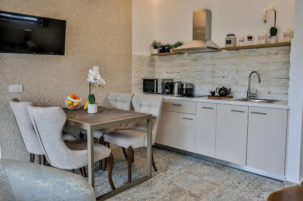 Beach Walk Luxury Suites