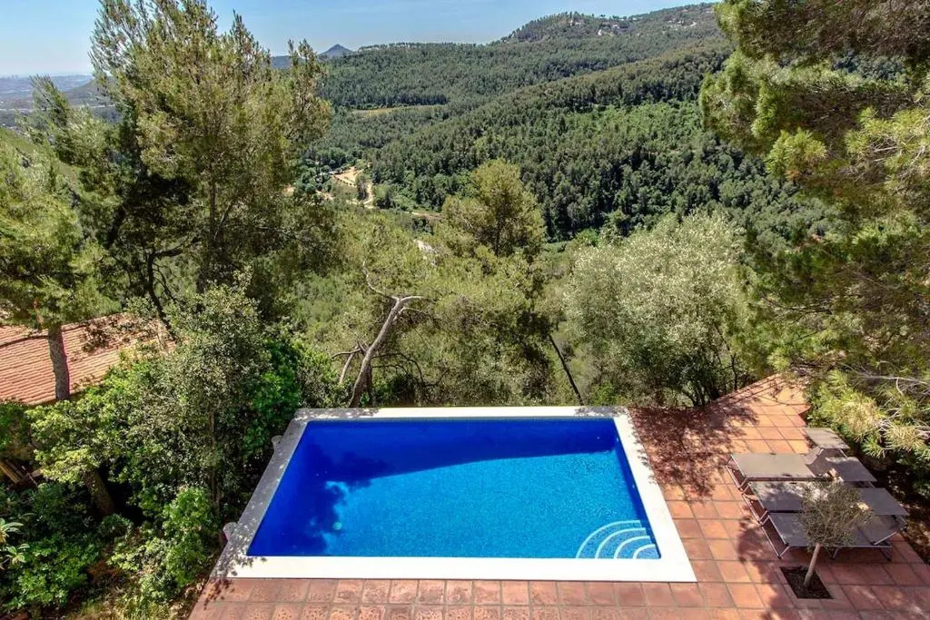 Catalunya Casas Majestic Villa and Views , 30km to Barcelona