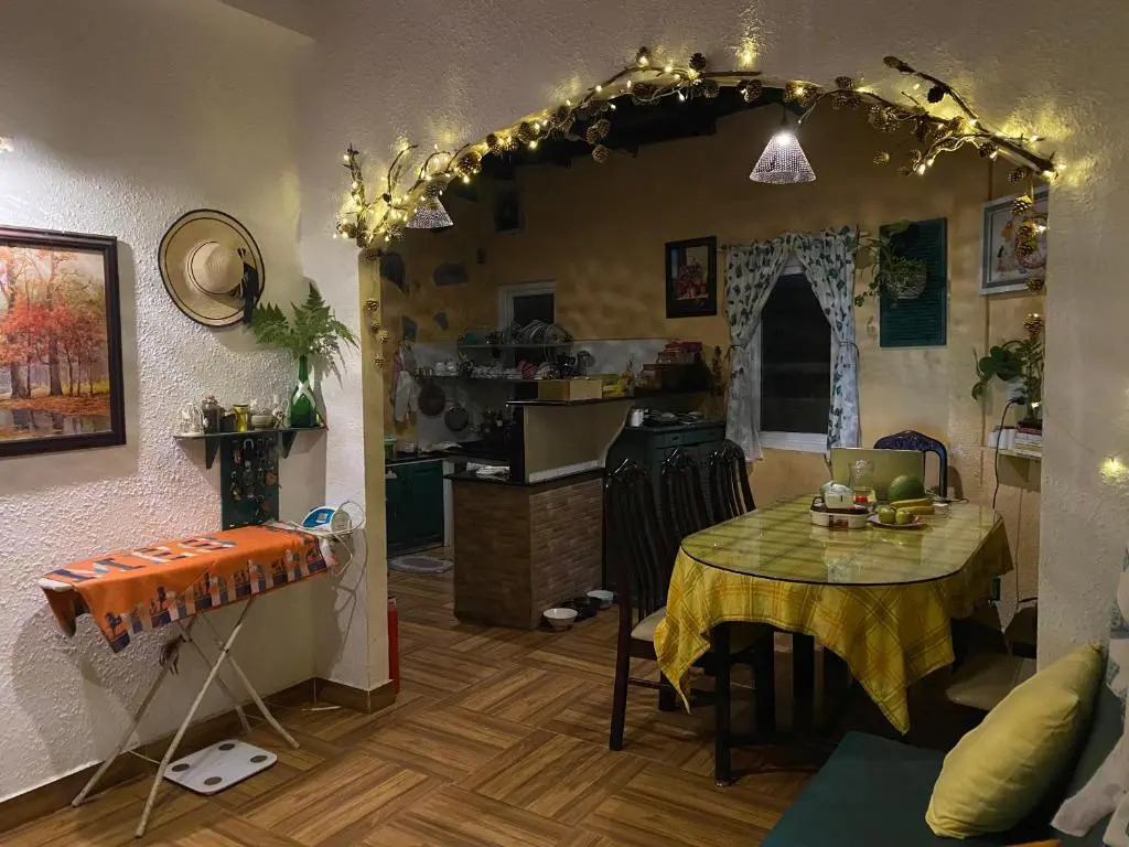 Nhà Tím Homestay