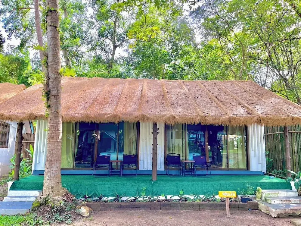Long Beach Club Krabi