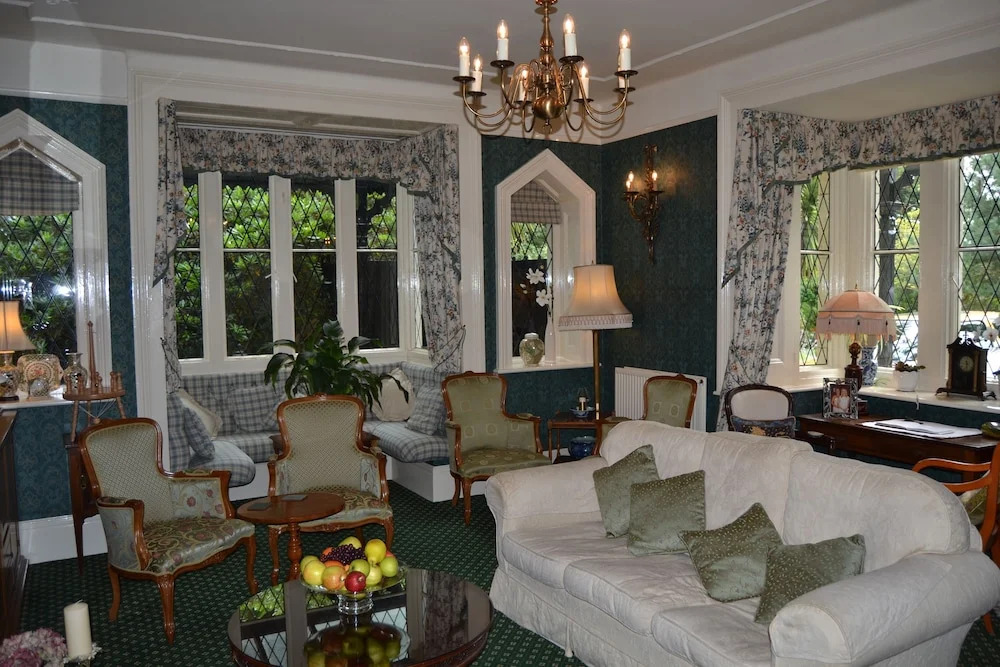 Rylstone Manor
