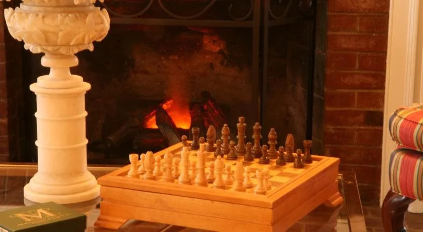 Charred Oaks Inn