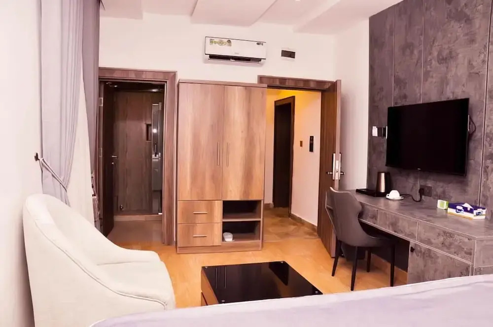Jukky Hotel