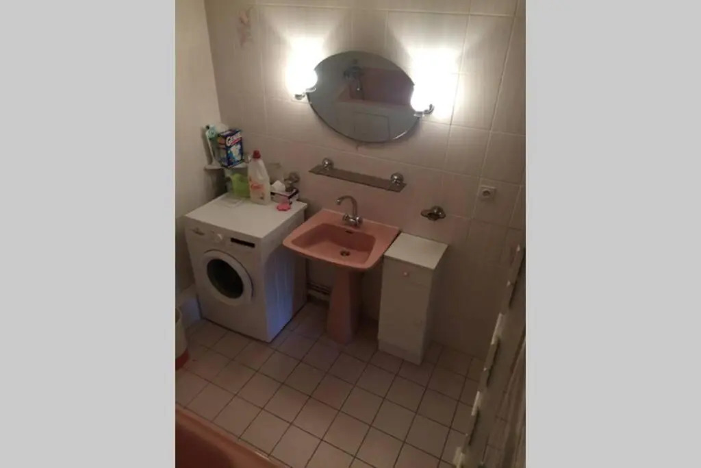 Appartement spacieux 78m2 plein centre, balcon, jusqu’à 6 personnes