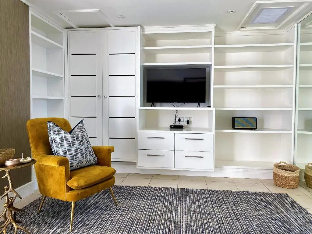 Clifton YOLO Spaces - Clifton Mansion Villa