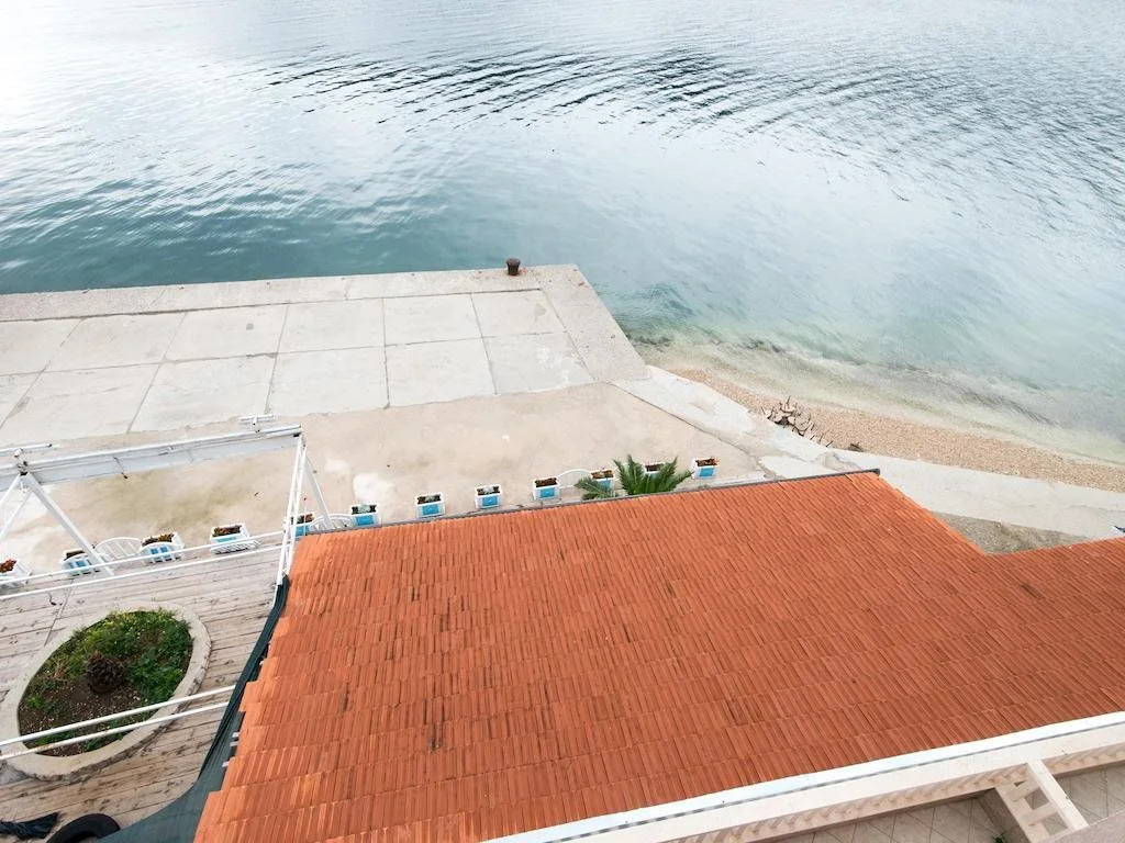 Apartments Maestral