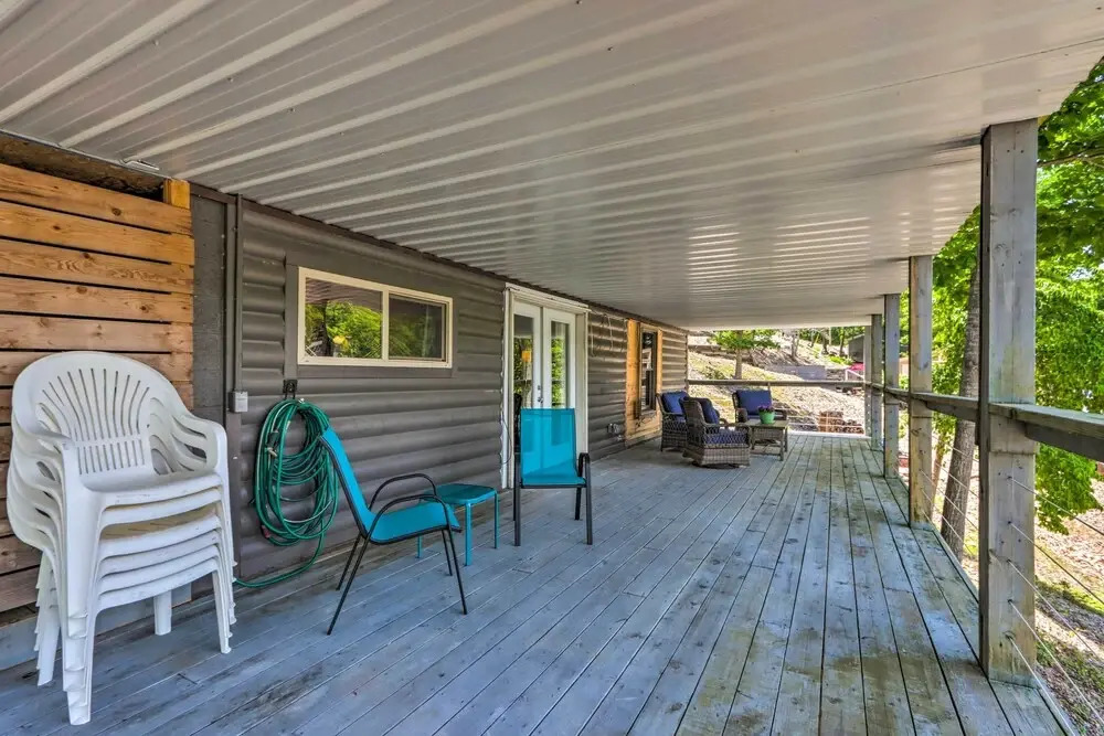 Waterfront Home w/ 3 Decks on Lake of the Ozarks!