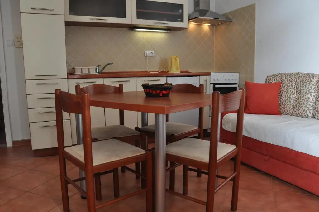 Apartments Miana