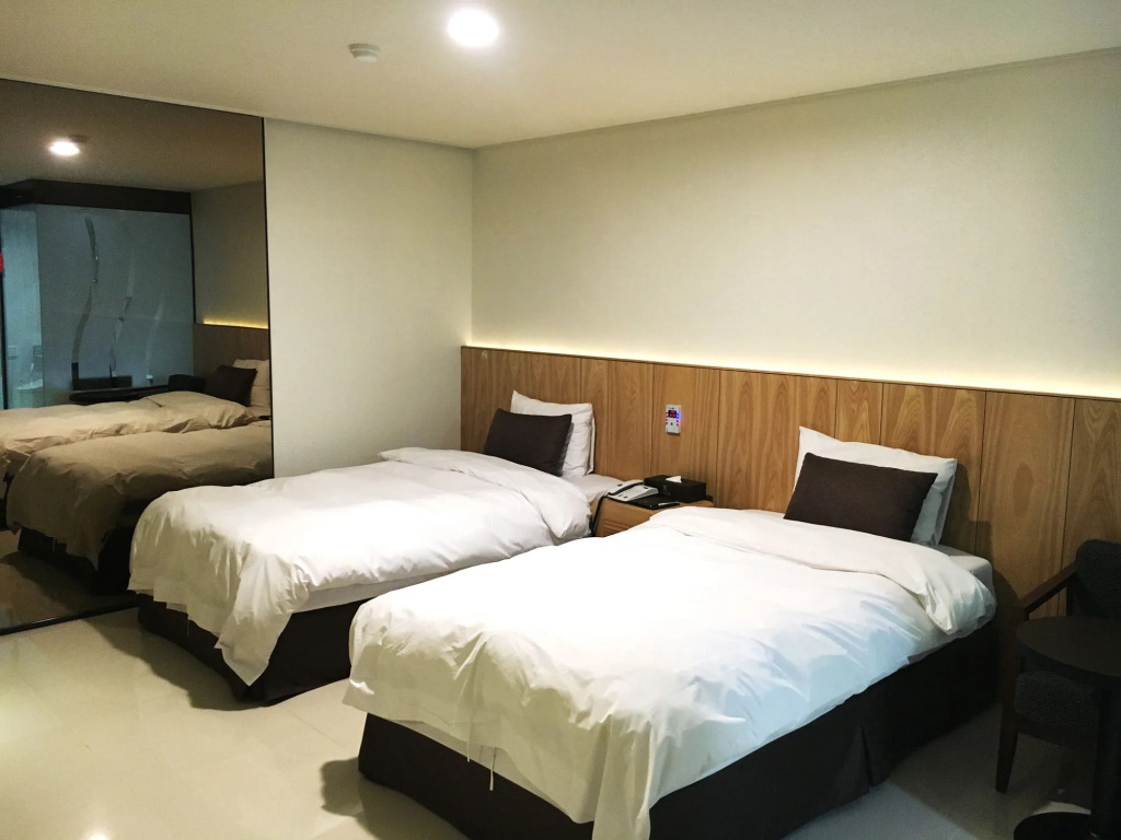 K Tourist Hotel