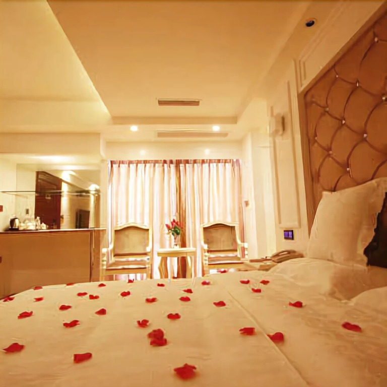 Merry Home Hotel