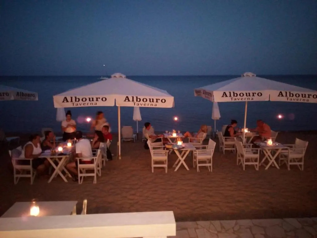 Albouro seafront apartments