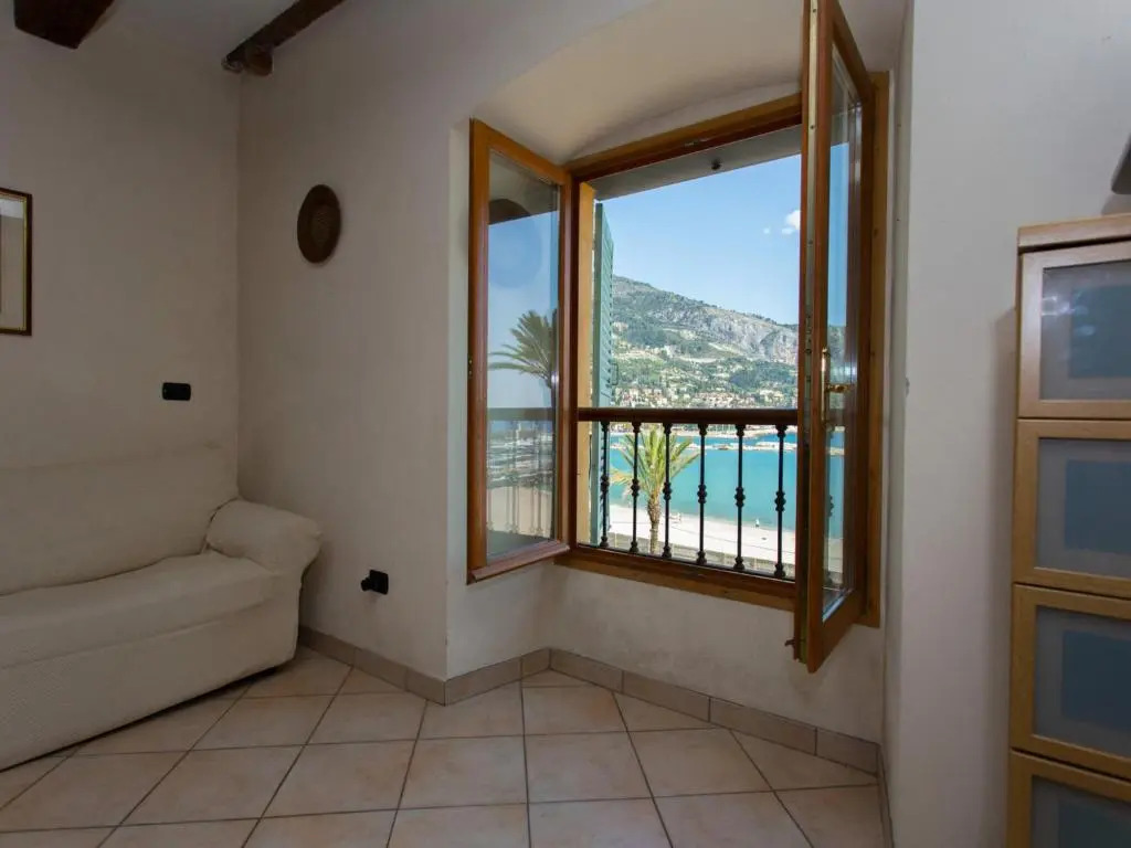Appartement Menton, 1 pièce, 5 personnes - FR-1-196-195