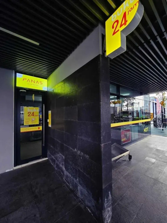 Comfy Studio Anggun KLCC 2PAX Netflix