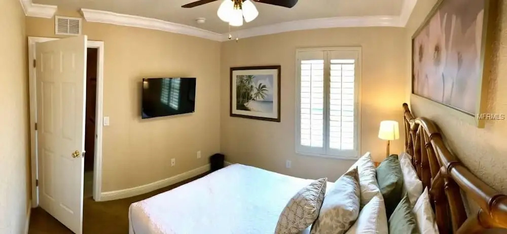 3215 Calabria Avenue 4 Bedroom Townhouse