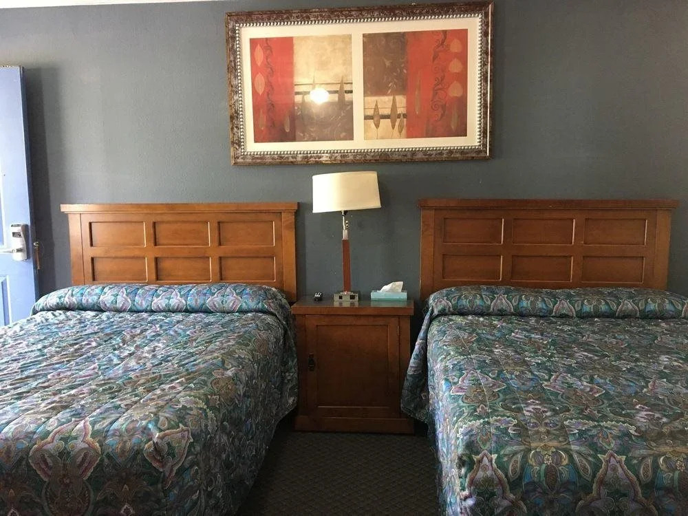 Lake View Motel
