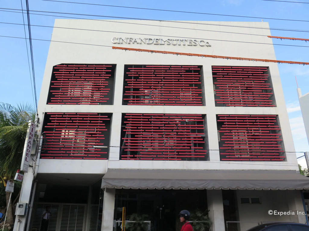 Cinfandel Suites