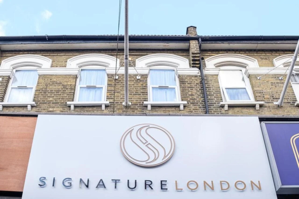 Signature Hotel London