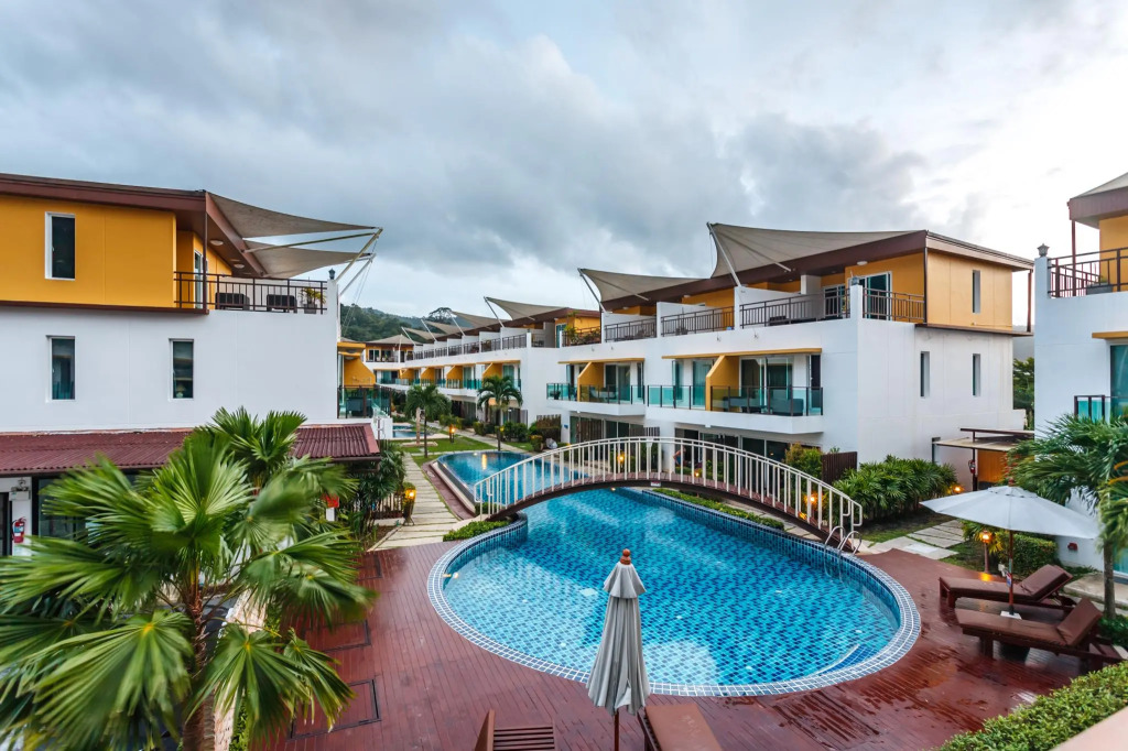 AP Grand Residence by Lofty