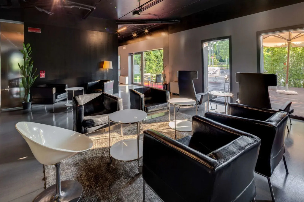 The Aries Hotel