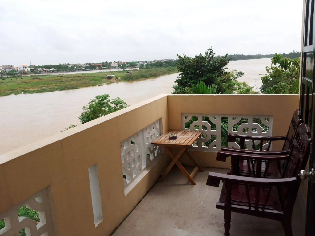 Homeland River Homestay