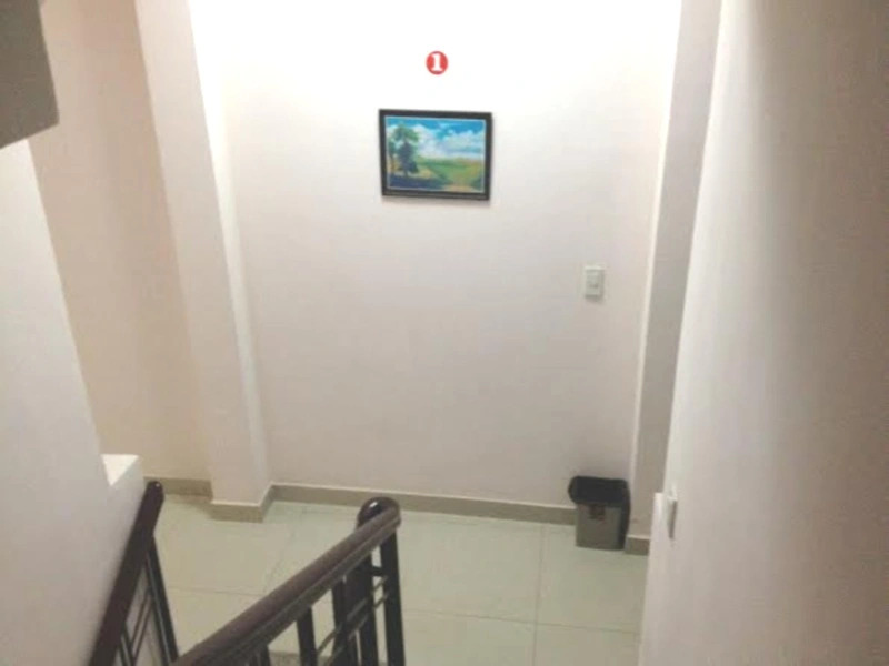 Cam Tu Cau Hotel