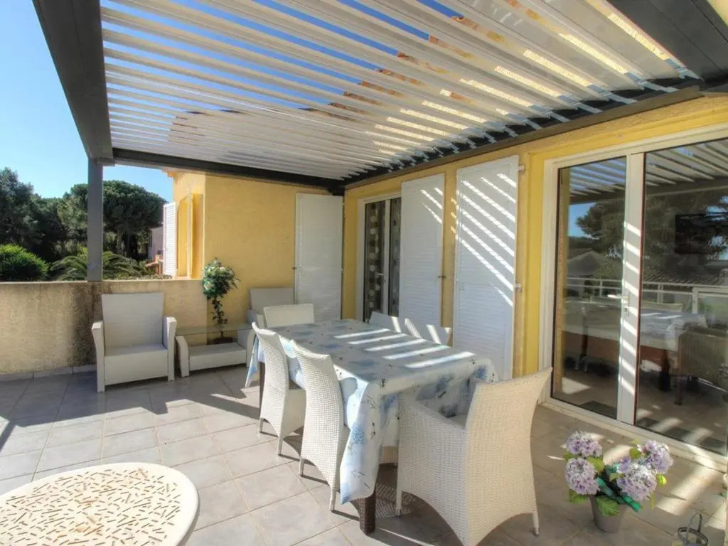 Charmante villa 3 chambres avec piscine privée à 10 min de la plage, climatisée, parking - FR-1-607-26