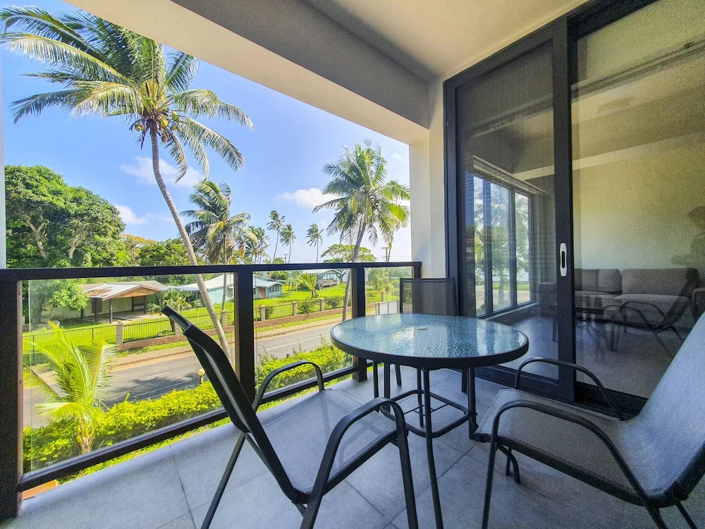 Ramada Suites By Wyndham Seafront Coral Coast