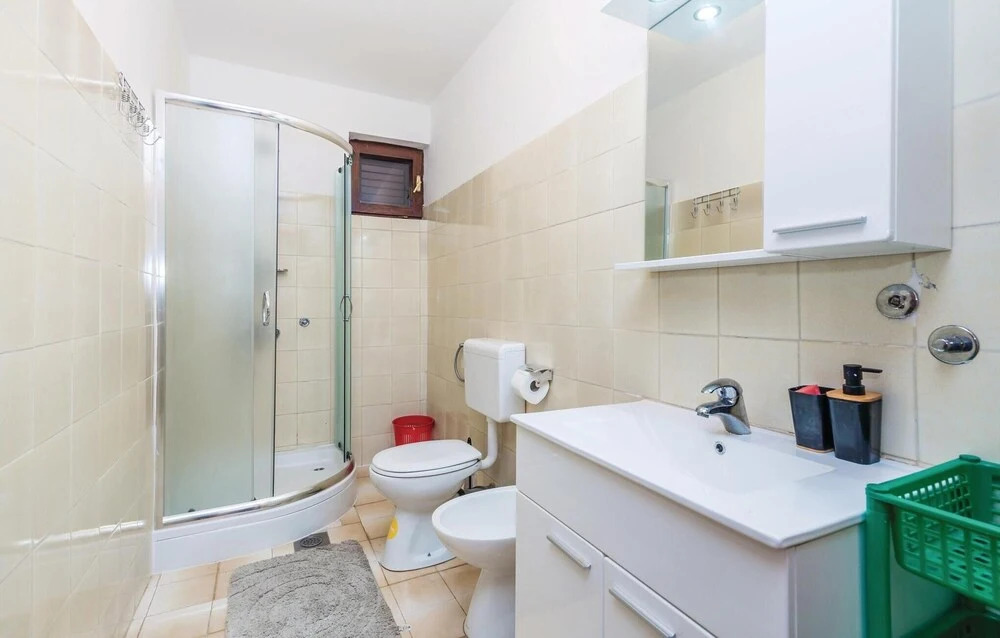 Stunning Home in Barbat-rab With Wifi and 1 Bedrooms