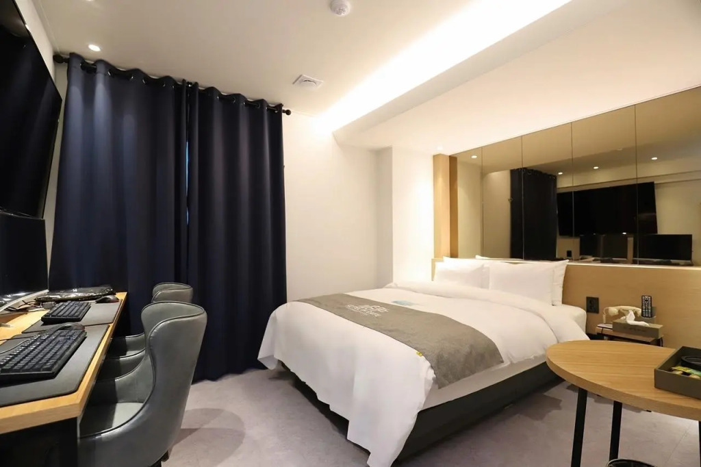 Hotel in Cafe Doksan